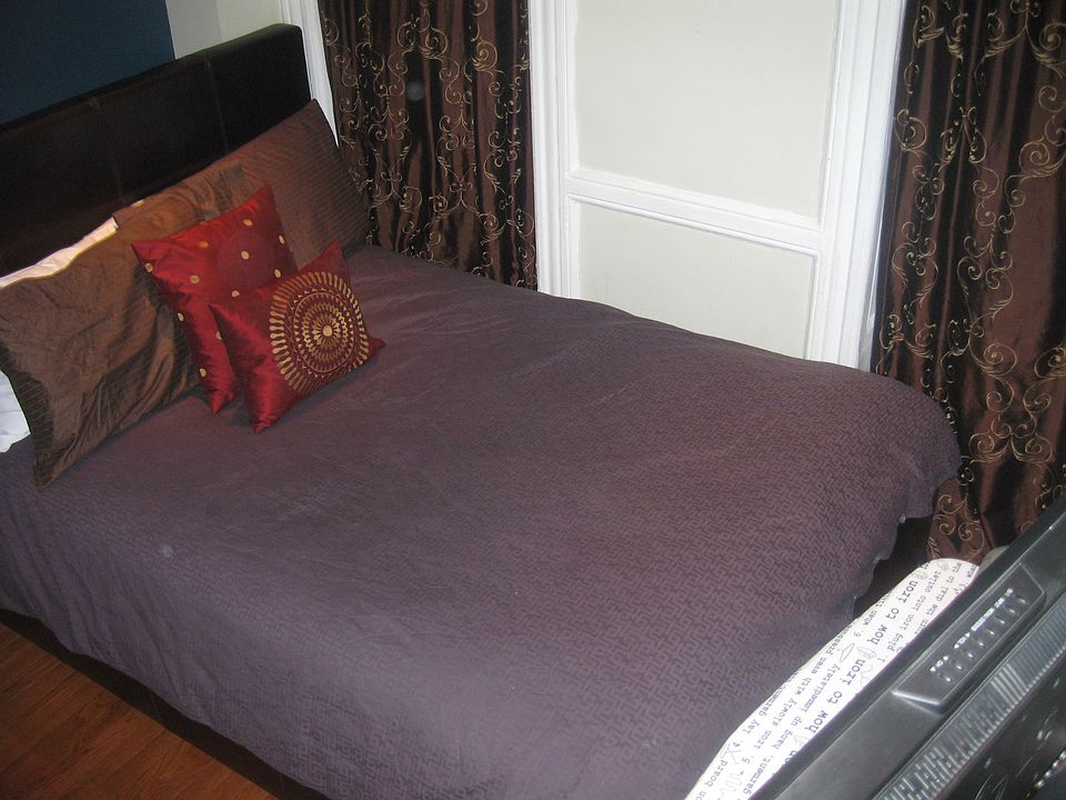 1st image of 213 W 28th St APT 2