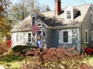 205 Great Neck Rd, Waterford, CT 06385