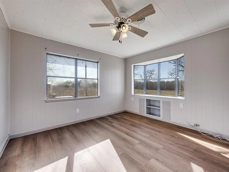 226 Glen Meadows Dr — Photo 12