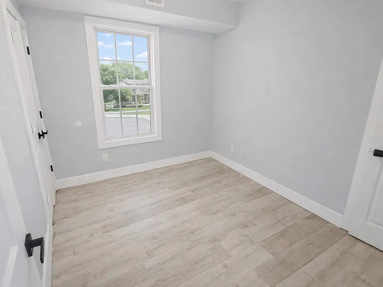 745 S 18th St #1R2 — Photo 2