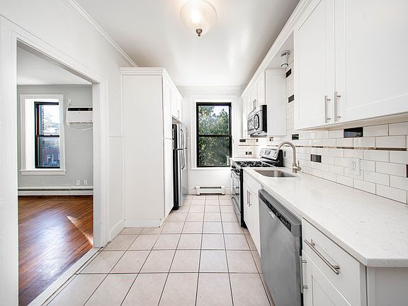2nd image of 21-81 24th St #2R