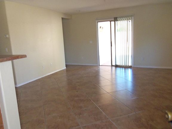 3rd image of 3109 S 100th Ln