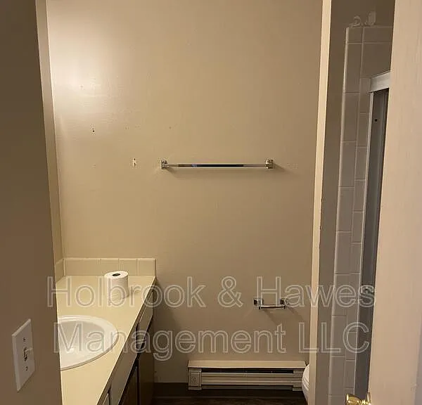 1209 W Plum St — Photo 17