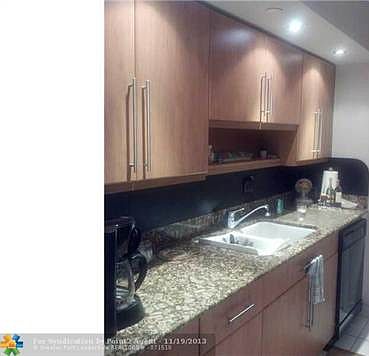 3rd image of 6917 Collins Ave APT 711