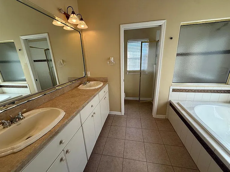 5111 Ironsides Ct — Photo 25