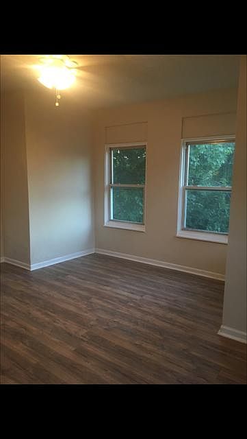 2nd image of 1713 W Tioga St #1