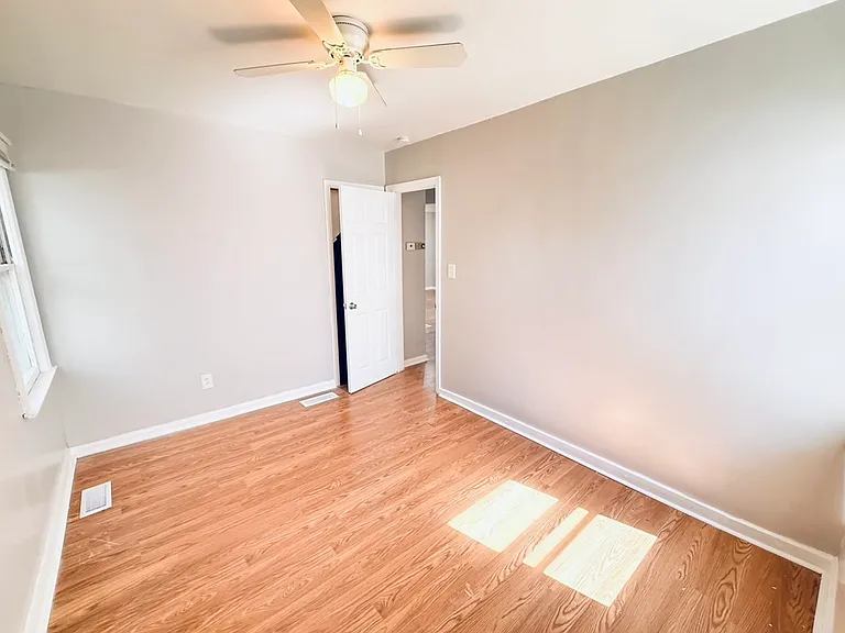6847 Continental Ave — Photo 9