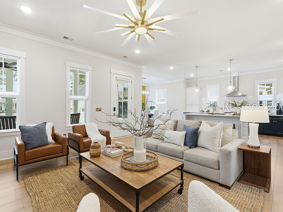 1st image of 53 Oldfield Village Rd