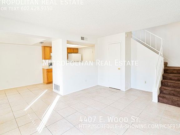 3rd image of 4407 E Wood St