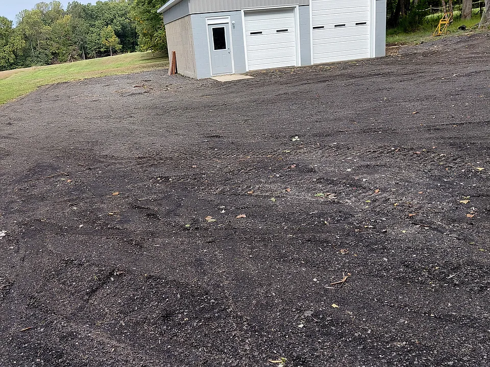 385 Lums Rd