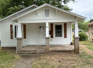 911 S Newton Ave, Springfield, MO 65806