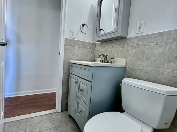 809 Palisade Avenue image 11 of 22