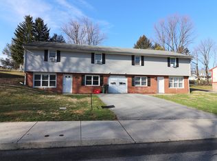 93 Irene Ave, Ephrata, PA 17522