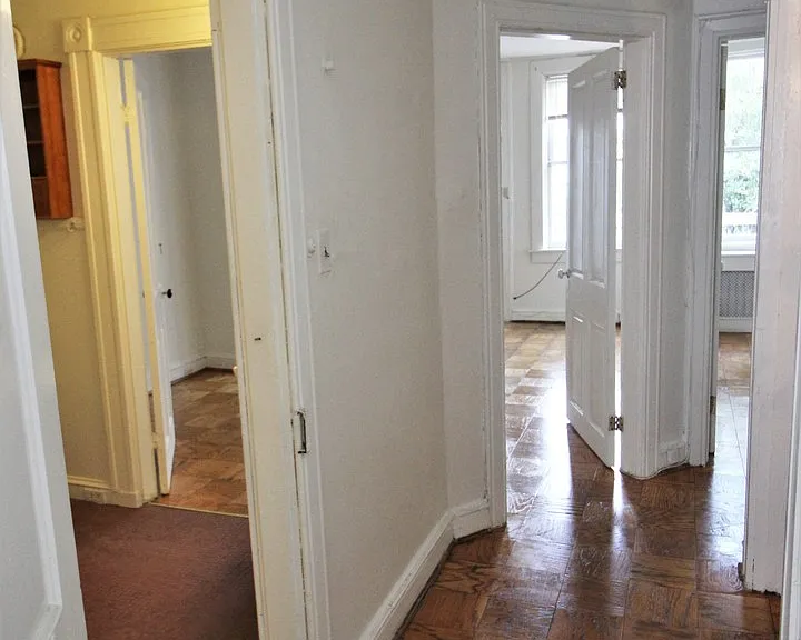 1513 Bolton St. — Photo 47