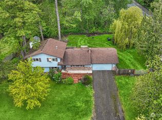 110 Sioux Dr, Mount Vernon, WA 98273