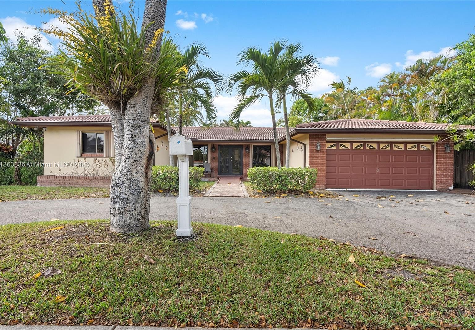 14502 Rosewood Rd, Miami Lakes, FL 33014 Zillow