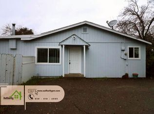 1945 Vega St, Redding, CA 96002