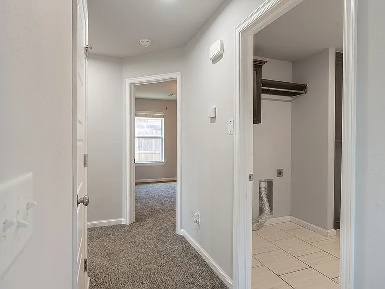 15708 Vermillion Dr — Photo 2
