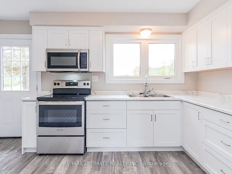 321 Warrington Rd — Photo 13