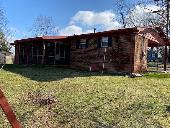 2nd image of 2912 Holmes Dr SE