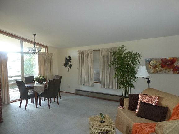 3rd image of 3108 Sylvia Blvd S