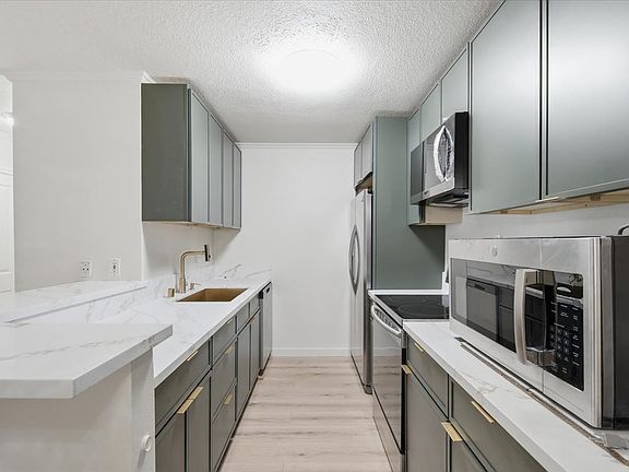 5th image of 23663 Park Capri Unit 110