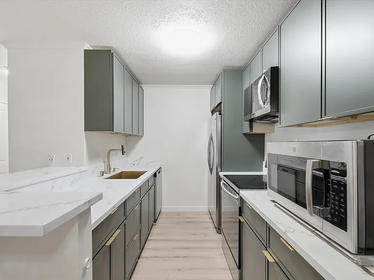 23663 Park Capri #110 — Photo 4