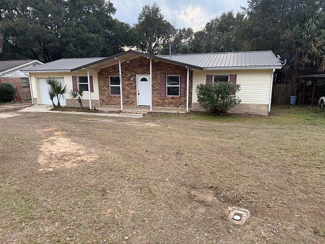 1st image of 3225 Patricia Dr