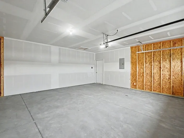 9511 E Hurst St — Photo 13