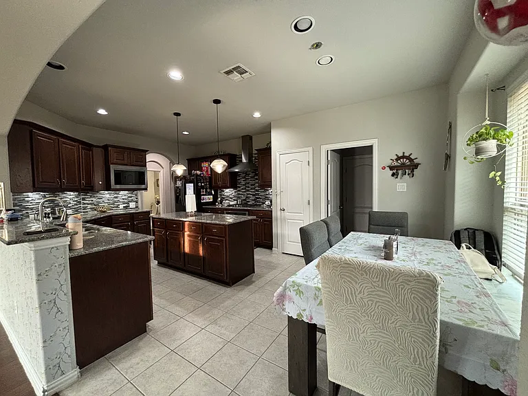 5628 Barrique Blvd — Photo 9