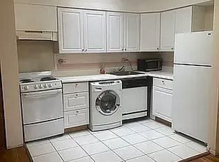 64-54 Booth St #4D, Rego Park, NY 11374