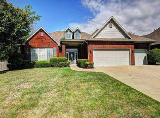 9008 N 128th East Ave, Owasso, OK 74055