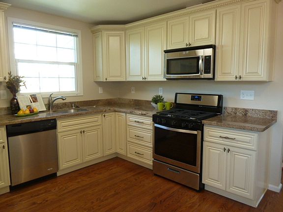 4th image of 3526 Cerrito Ave