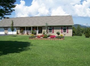 102 Victor Rd, Cosby, TN 37722