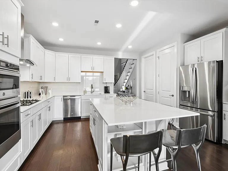 Kitchen/alternate view