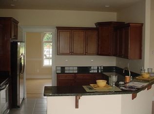 126 Applewood Dr, Moyock, NC 27958