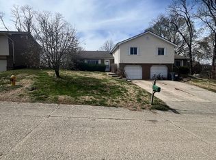 5633 Kenwood Dr, Newburgh, IN 47630