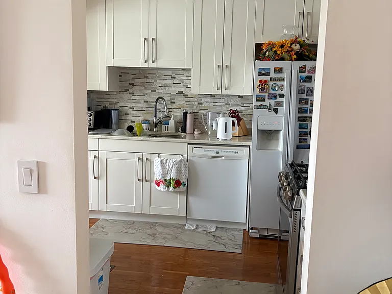 1056 Deerpath Ct — Photo 23