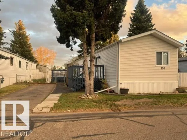 150 Evergreen Park NW, Edmonton, AB T5Y 4M2
