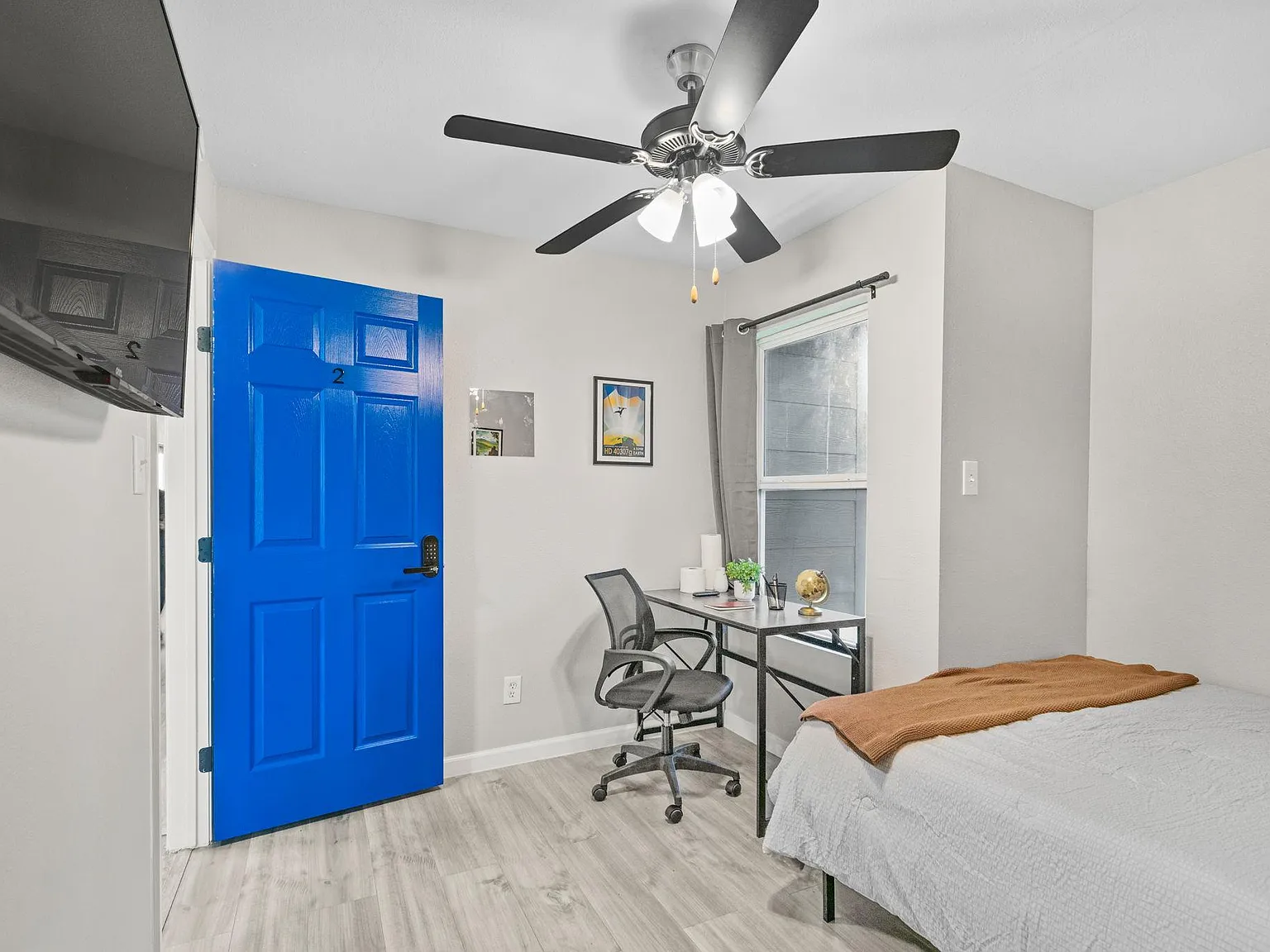 4 bed, 3.0 bath, 1728 sqft, $728 — Photo 2