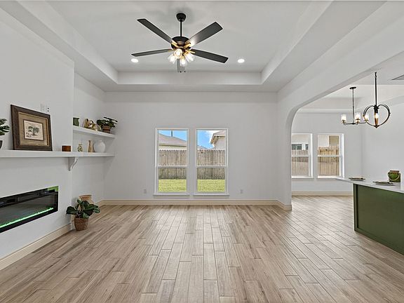 5th image of 6725 La Salle Dr