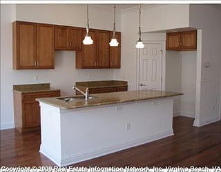 1st image of 1456 Manor Blvd