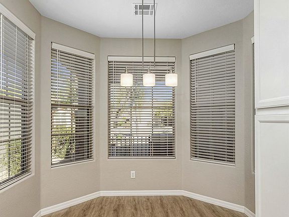 4th image of 2227 W Via Caballo Blanco