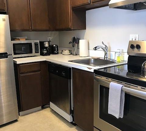 5th image of 3425 S 176th St Unit 205
