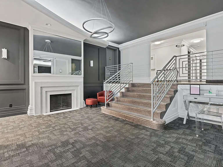 325 Main St #1B — Photo 13