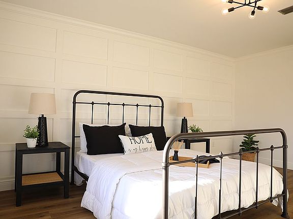 4th image of 5315 Medford Dr N