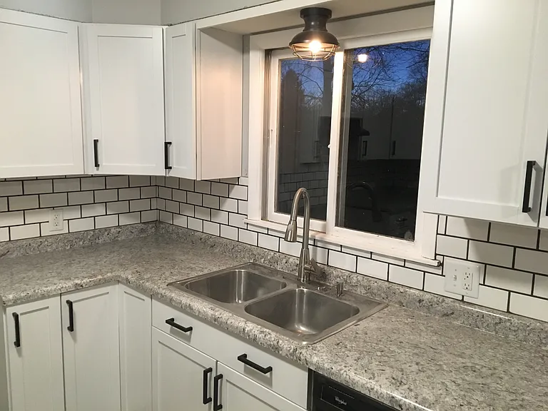 205 Dotson Dr — Photo 7