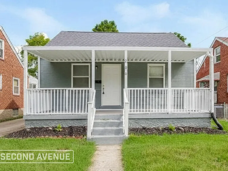 206 Escalon St — Photo 1