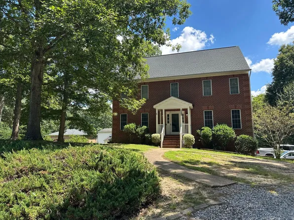 4421 Dianawood Dr, North Chesterfield, VA 23236