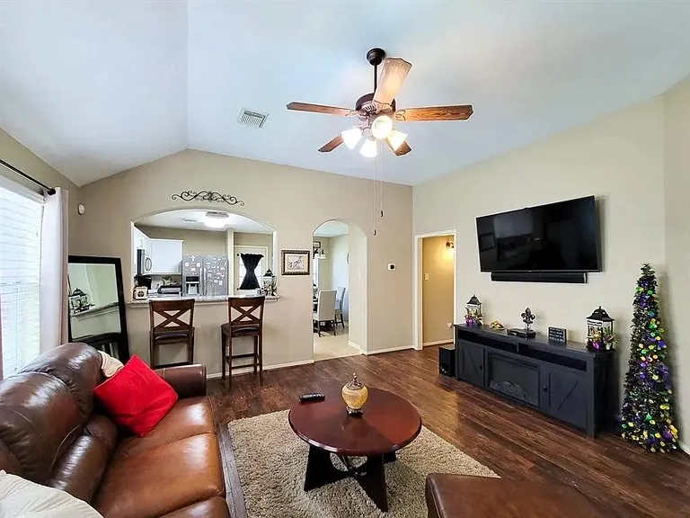 13210 Baron Hill Ln — Photo 16